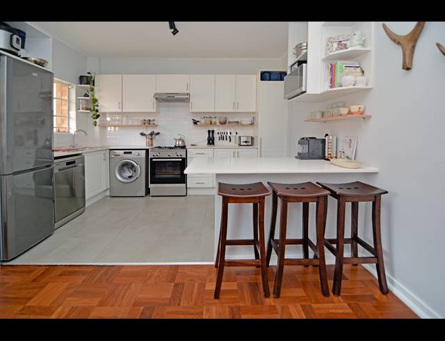 1 BEDROOM APARTMENT FOR SALE IN WAVERLEY